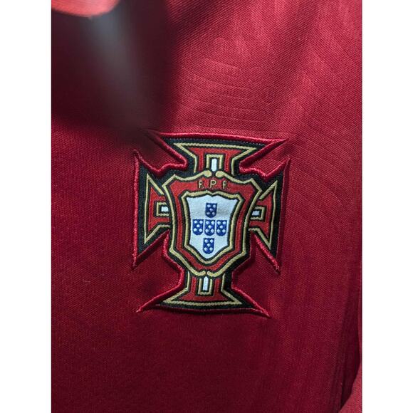 Cristiano Ronaldo #7 Red Jersey Portugal Men's Size M Athletic - Picture 3 of 9